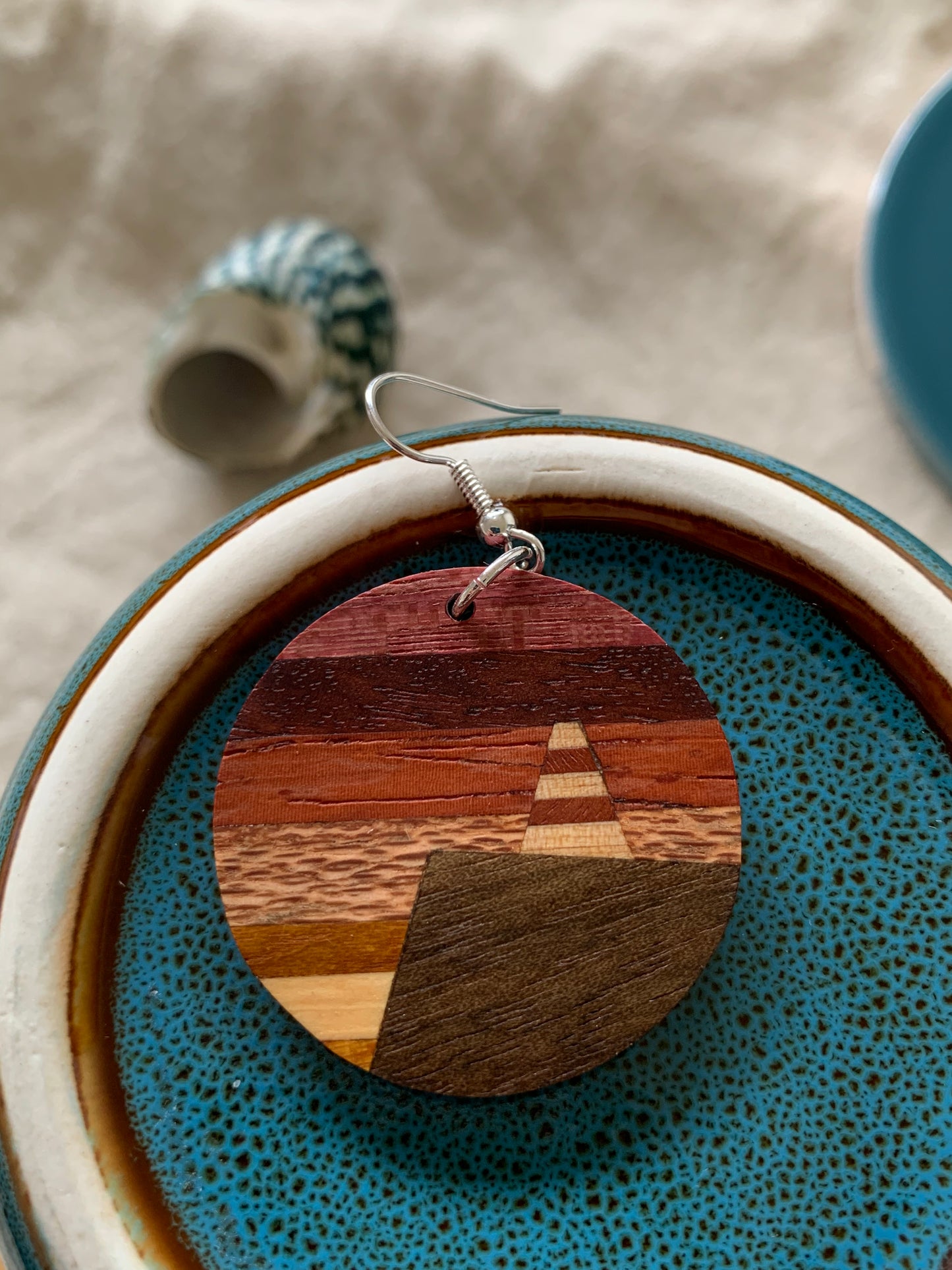 Robe Obelisk Wooden Earrings