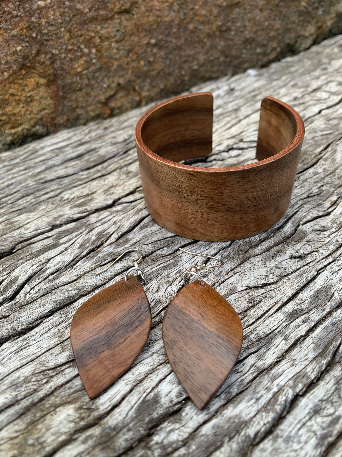 Queensland Walnut Set, Wooden Bangle and Leaf Earrings