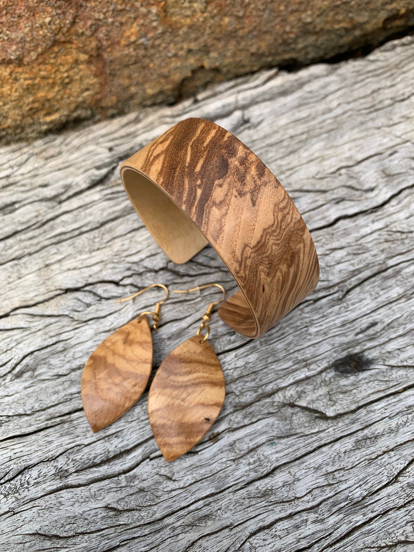 Olive Ash Set, Wooden Bangle and Leaf Earrings
