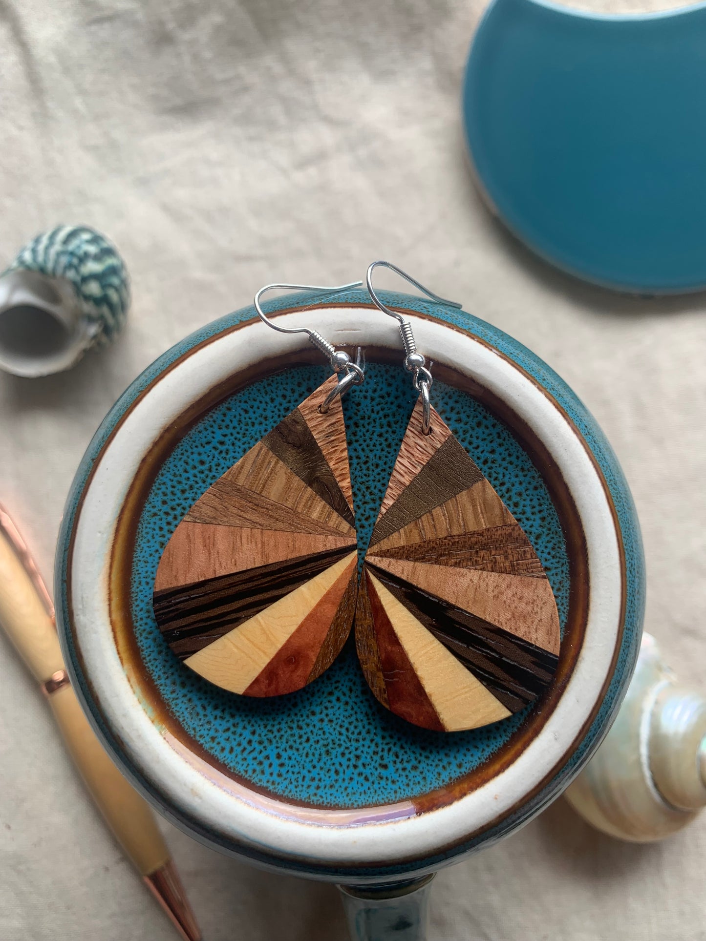 "Ray of Nature Earrings – Multicolor Wood Teardrop with Ray-like Pattern | Sjarel Handmade Jewellery"