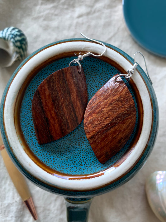 Dillenia, Curved Leaf Wooden Earrings